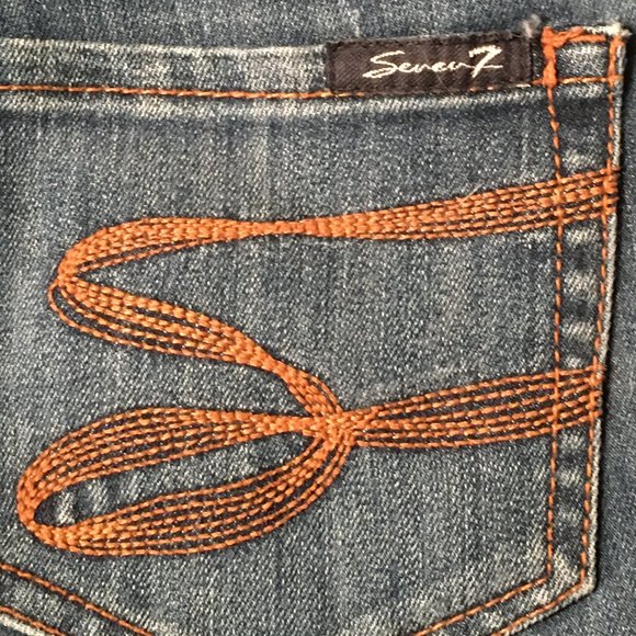 SEVEN7 STUDIO High-Rise Flare Jeans - Picture 10 of 16